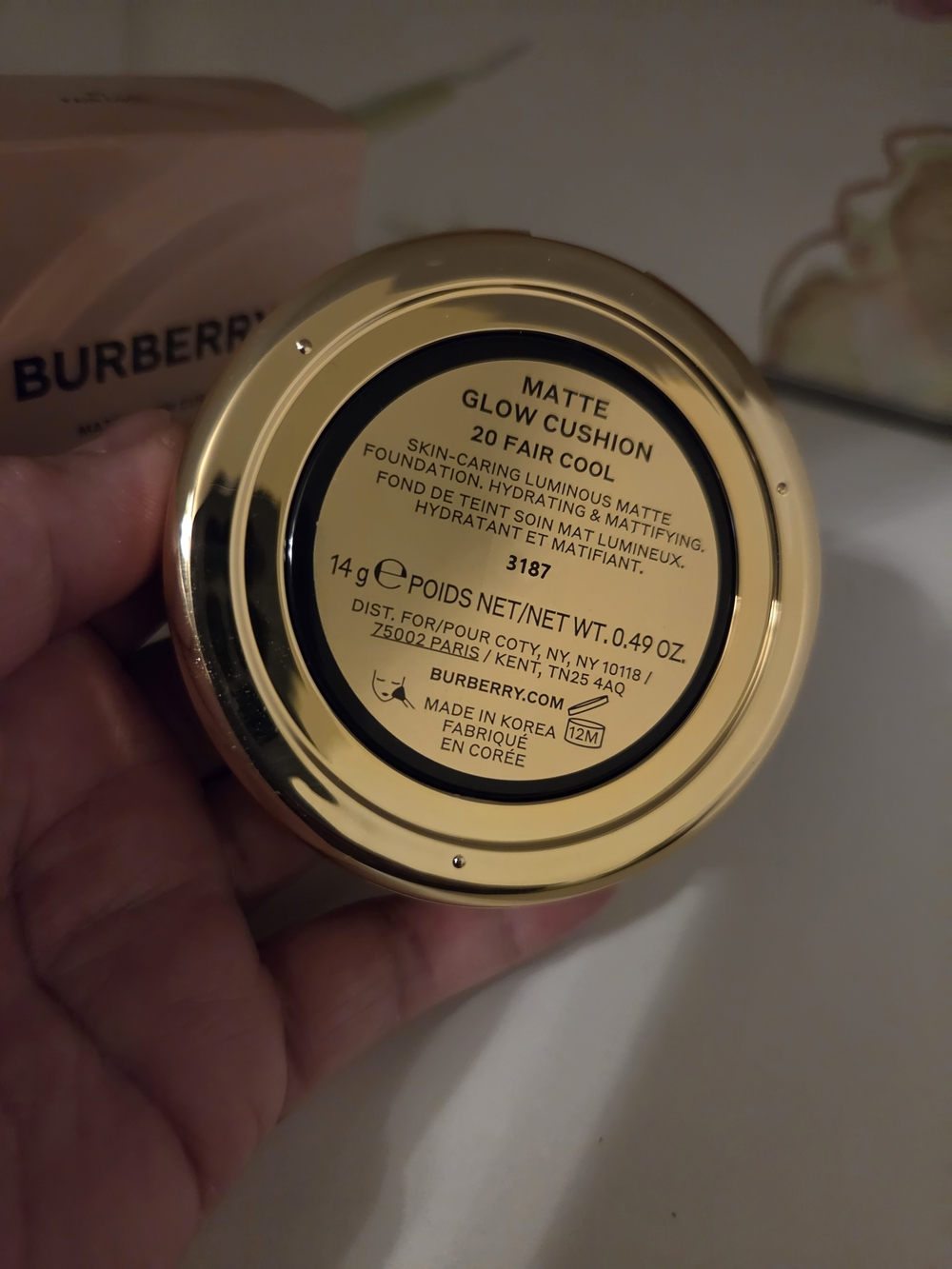 Burberry Matte Glow Cushion Foundation - Gold - Picture 6 of 8